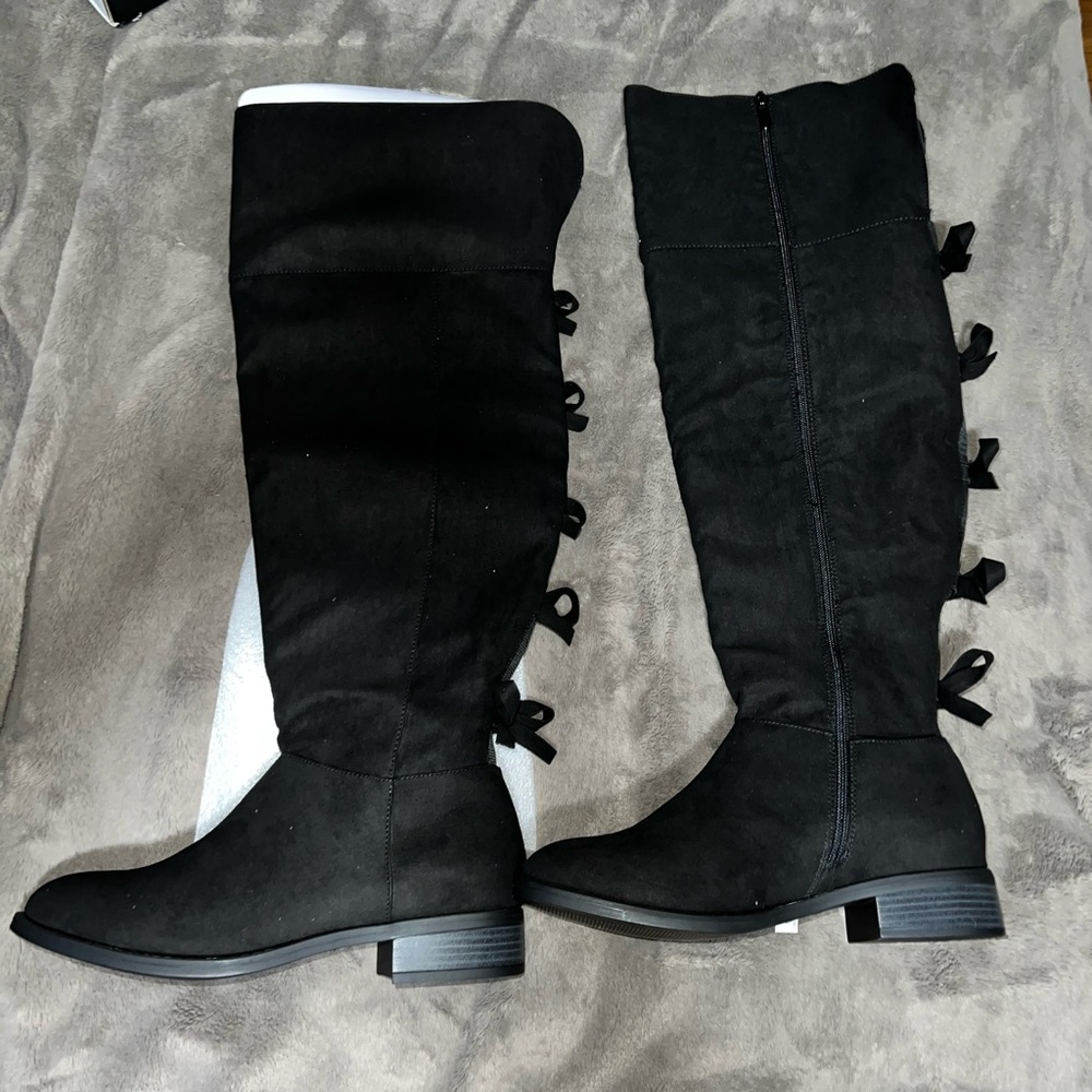 Torrid, Size 9.5 flat, thigh high boots, wide calf, cute bows, NWT